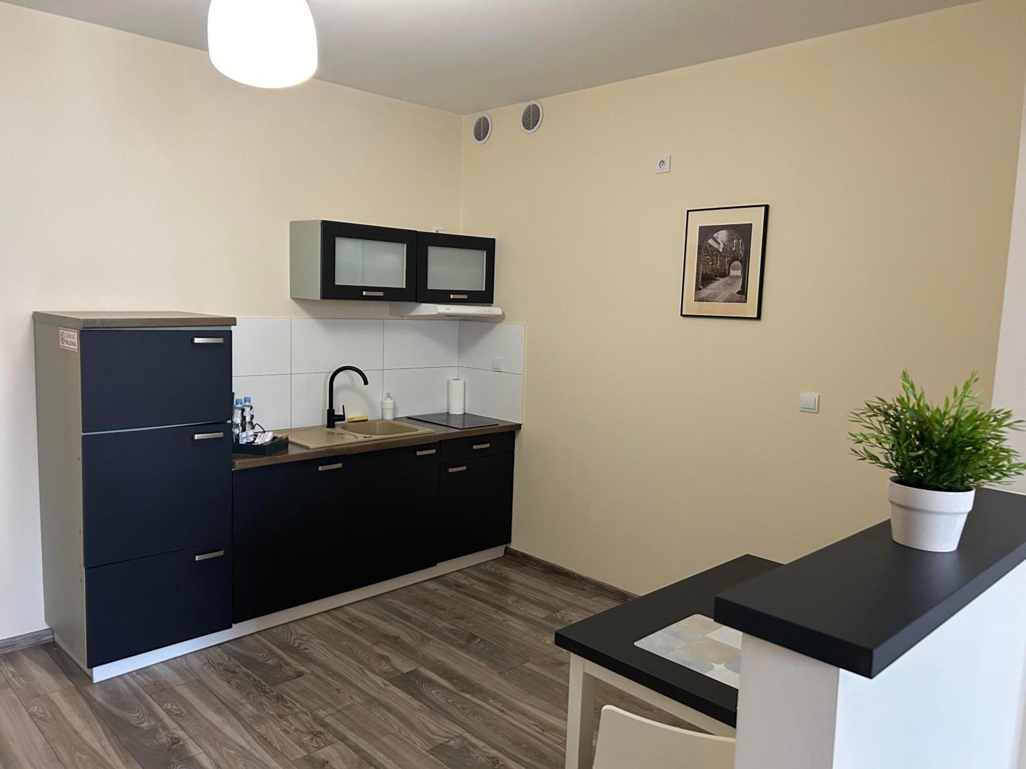 H-T-L Apartamenty Junior Nowa Sol Exterior foto
